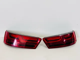 2017–2019 Audi Q7 SQ7 Right &amp; Left LED Taillights OEM.