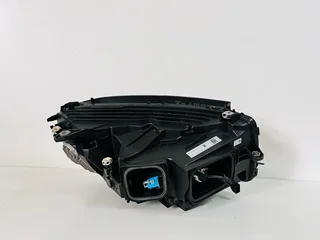 Mercedes-Benz GLC200 GLC300 GLC63 Left  LED Intelligent Headlight – OEM