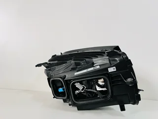 Mercedes-Benz GLC200 GLC300 GLC63 Left  LED Intelligent Headlight – OEM