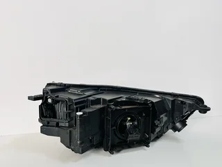 2018–2020 Audi Q5 / SQ5 Left (Passenger Side) LED Headlight – OEM