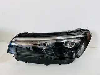 2024–2025 Volkswagen Tiguan (Driver &amp; Passenger Side) Full LED Headlights.