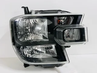 2022–2025 Ford Ranger T9 Right (Driver Side) Headlight.