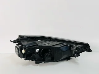 Left (Passenger Side) Full LED Headlight 2021–2023 Audi Q5 and SQ5.