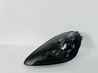2019–2021 Porsche Cayenne (8Y0) Left (Passenger Side) LED Matrix Headlight.