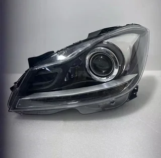 2012-2015 Mercedes-Benz C-Class W204 (C200 | C250 | C350) Left (Passenger Side) Xenon Headlight.
