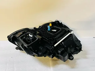 Mercedes-Benz W212/S212 E-Class Left (Passenger Side) Full LED Headlight – Genuine OEM.