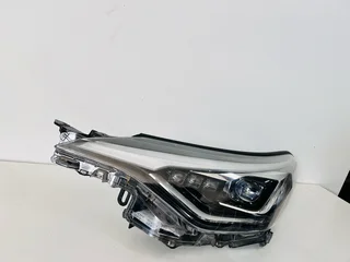 Toyota C-HR Hybrid Left Passenger Side Full LED Headlight – 81110-F4190