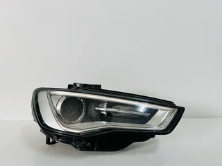 Audi A3 8V Pre-Facelift Right (Driver Side) Xenon Headlight | 2013–2016.