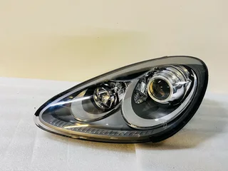 Porsche Cayenne Left (Driver Side) Xenon Headlight – 2011–2014 – Genuine OEM
