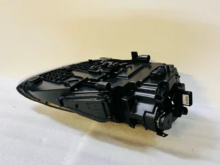 Porsche Cayenne Left (Driver Side) Xenon Headlight – 2011–2014 – Genuine OEM