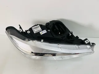 BMW 4 Series F32 F33 F36 / M3 M4 Right (Driver Side) Xenon Headlight – Genuine OEM