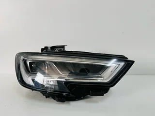 Audi A3 / S3 / RS3 Right (Driver Side) Matrix LED Headlight – OEM | 8V0 / 8V7 / 8VE