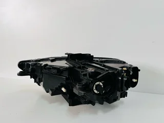 Audi A3 / S3 / RS3 Right (Driver Side) Matrix LED Headlight – OEM | 8V0 / 8V7 / 8VE