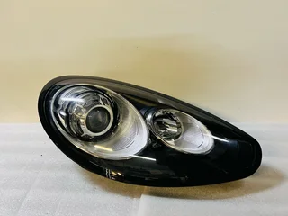 Porsche Panamera 970 Right Xenon Headlight 2014–2016 – OEM 97063107074