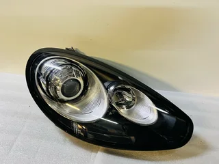 Porsche Panamera 970 Right Xenon Headlight 2014–2016 – OEM 97063107074