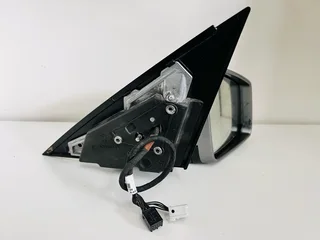 10–11 Mercedes-Benz W204 C250 / C300 Right (Driver Side) Door Mirror – Silver – Non Auto-Dimming