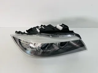 BMW 3 Series E90 / E91 LCI Right (Driver Side) Xenon Headlight – Genuine OEM.