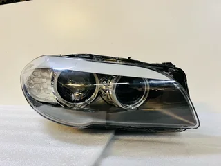 2009–2013 BMW 528i / 535i / 550i (F10 F11) Right Driver Side Xenon Headlight – Genuine OEM