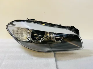 2009–2013 BMW 528i / 535i / 550i (F10 F11) Right Driver Side Xenon Headlight – Genuine OEM
