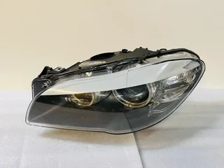 2010–2013 BMW 5 Series / M5 F10 F11 – Left (Driver Side) Xenon HID Headlight