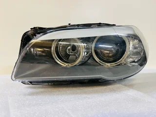 2010–2013 BMW 5 Series / M5 F10 F11 – Left (Driver Side) Xenon HID Headlight