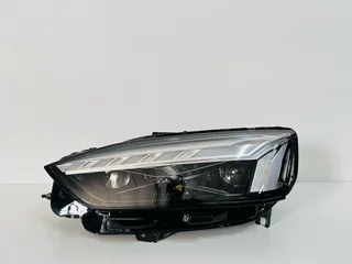 Audi A5 / S5 / RS5 F5 Laser LED Headlight – Left (Passenger Side) | OEM 8W0 941 085 A