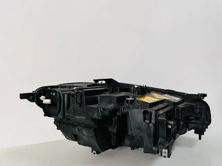 BMW 8 Series 840i / 850i / M8 (G14, G15) Left-Hand Laser Headlight – OEM 63115A41037