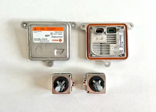 2x OEM Xenon Ballast Control Modules + Bulbs for Land Rover LR2 / Discovery / Range Rover Evoque