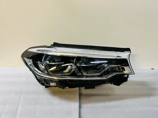 BMW 5 Series G30 G31 G38 F90 ICON Adaptive LED Headlight – Right (Genuine OEM | 7214961)