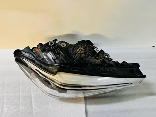 BMW 5 Series G30 G31 G38 F90 ICON Adaptive LED Headlight – Right (Genuine OEM | 7214961)