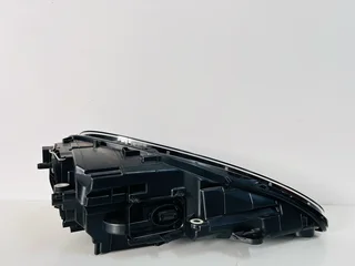 2019–2023 PORSCHE MACAN GTS Left (Passenger Side) LED PDLS Headlight – Black Bezel