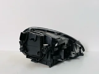 2019–2023 PORSCHE MACAN GTS Left (Passenger Side) LED PDLS Headlight – Black Bezel