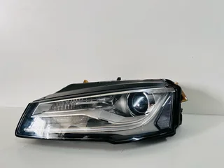 Audi A8 D4/D5 HID Xenon Left Headlight (2014–2017 Version)