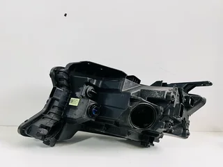 2020–2021 KIA Sorento Full LED Headlight – Right Driver Side (OEM)