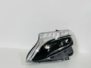 Mercedes-Benz V-Class / Vito / Viano W447 Driver &amp; Passenger Side LED Intelligent Headlights