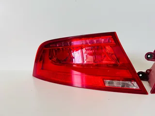 2010 Audi A7 C7 Rear Left &amp; Right LED Taillights Assembly.