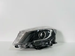 Mercedes-Benz A-Class W176 Left (Passenger Side) Bi-Xenon Headlight Assembly