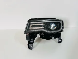 2014–2021 Jeep Grand Cherokee (WK2) Sequential LED Headlights – Black Edition
