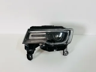 2014–2021 Jeep Grand Cherokee (WK2) Sequential LED Headlights – Black Edition