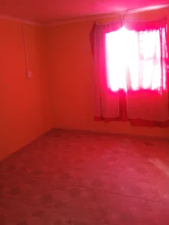 Separate entrance for rent in Ravensmead
