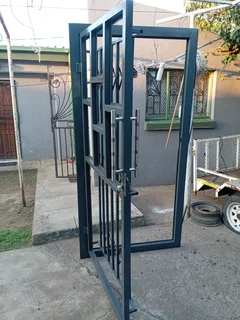 I do all weldings jobs. Either it&#39;s small or big project.