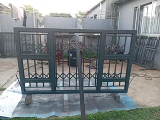 I do all weldings jobs. Either it&#39;s small or big project.