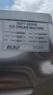 ICE CREAM MACHINE