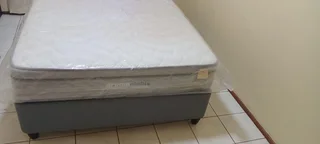 Bed for sale, excellent condition (hardly used)