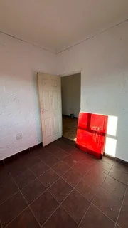 Flat to let in Reservoir Hills