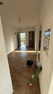 Flat to let in Reservoir Hills