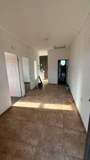 Flat to let in Reservoir Hills