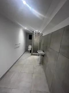 2 bedroom seperate entrance to rent in Zeekoevlei