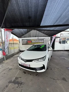 White Toyota Corolla 1.8 Prestige with 62600km available now!