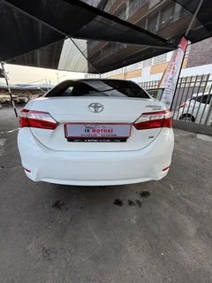 White Toyota Corolla 1.8 Prestige with 62600km available now!